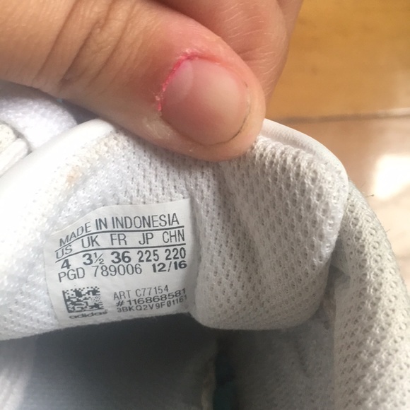 EXTREMELY GOOD CONDITION ADIDAS SUPERSTARS - Picture 2 of 4